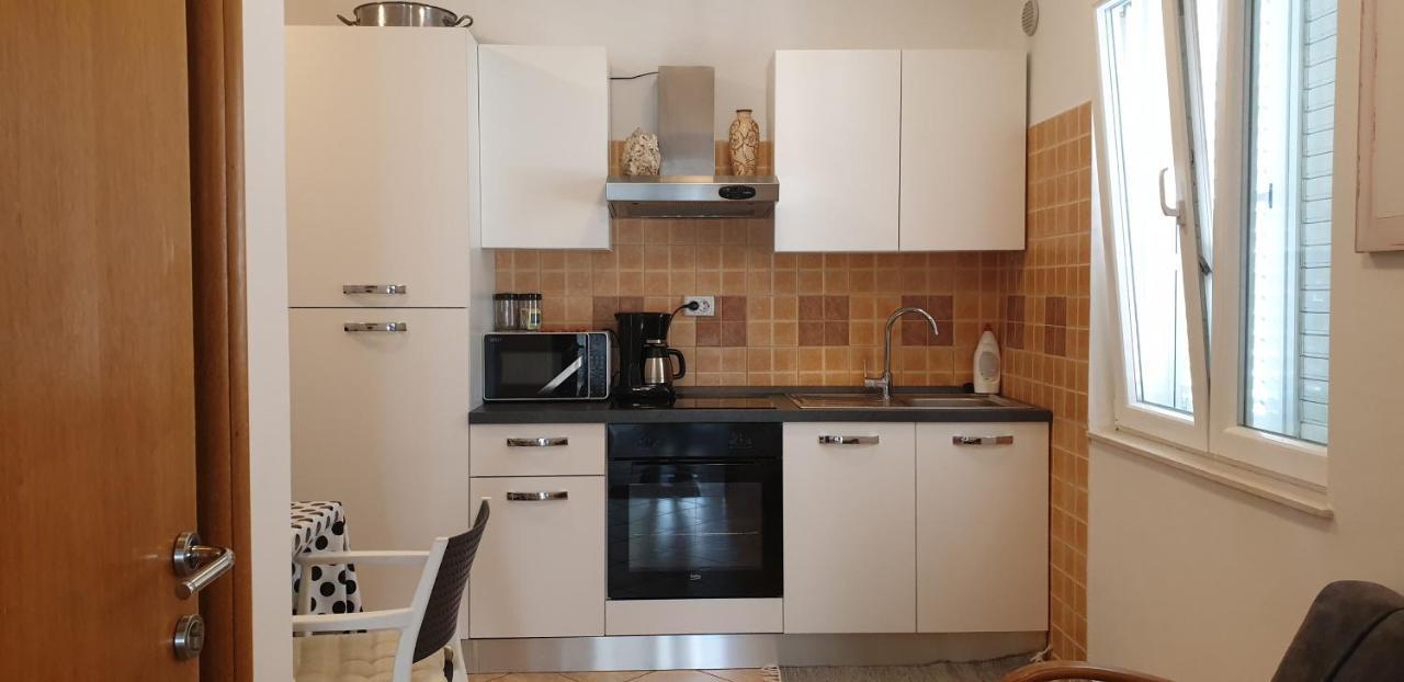 Pende Apartman Banjol Kültér fotó