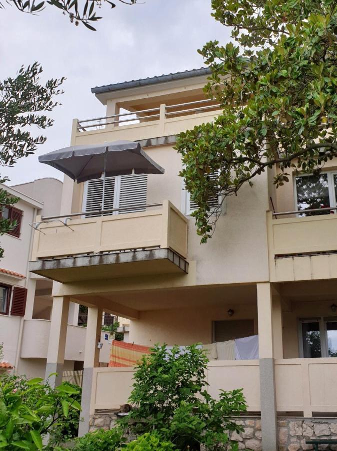 Pende Apartman Banjol Kültér fotó